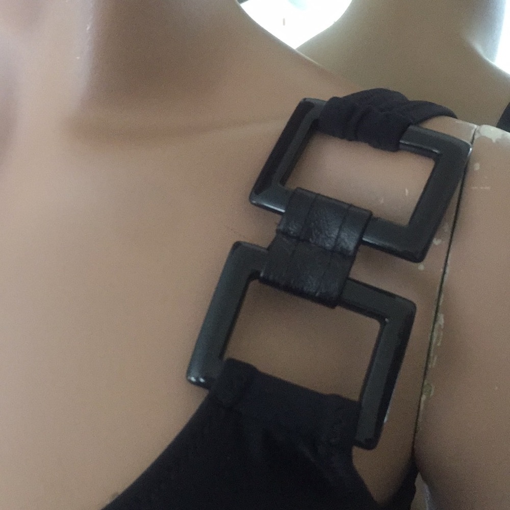 Swimsuit - Picture 6 of 7